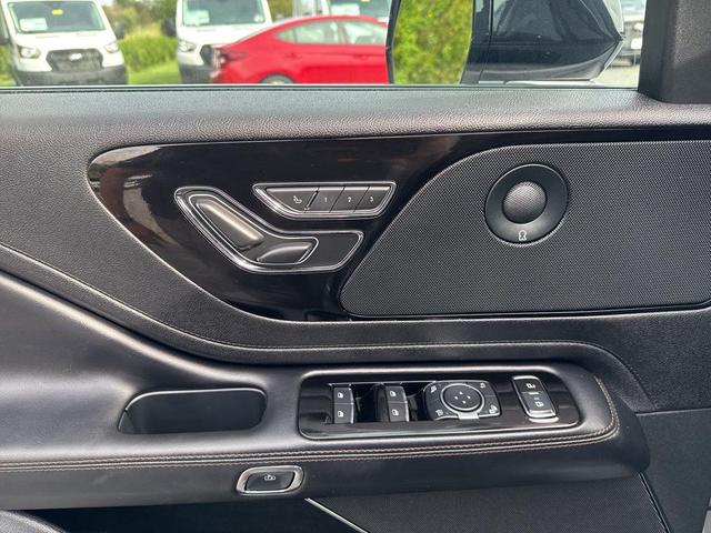 Photo of 2023 Radiance Lincoln Aviator