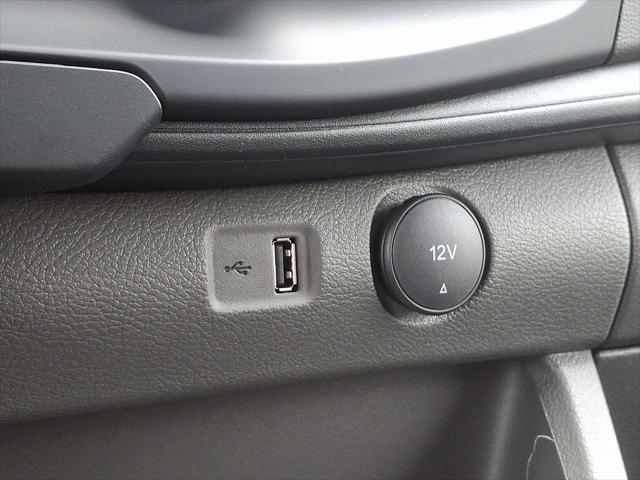 Photo of 2025 Oxford White Ford Transit-150
