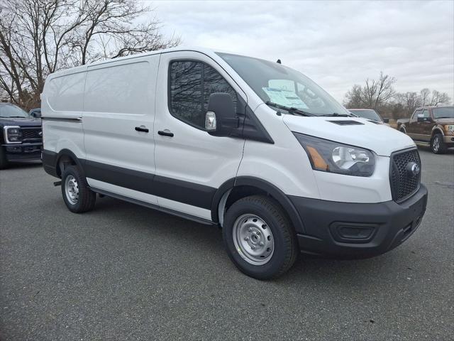 Photo of 2025 Oxford White Ford Transit-350