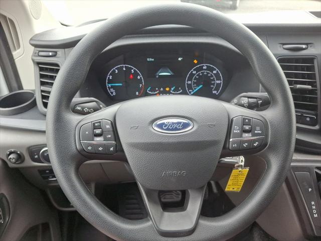 Photo of 2025 Oxford White Ford Transit-350