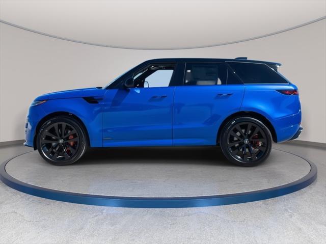Photo of 2025 Velocity Blue SV Bespoke Ultra Metallic Gloss Land Rover Range Rover Sport