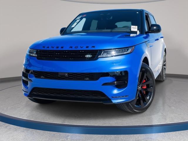 Photo of 2025 Velocity Blue SV Bespoke Ultra Metallic Gloss Land Rover Range Rover Sport