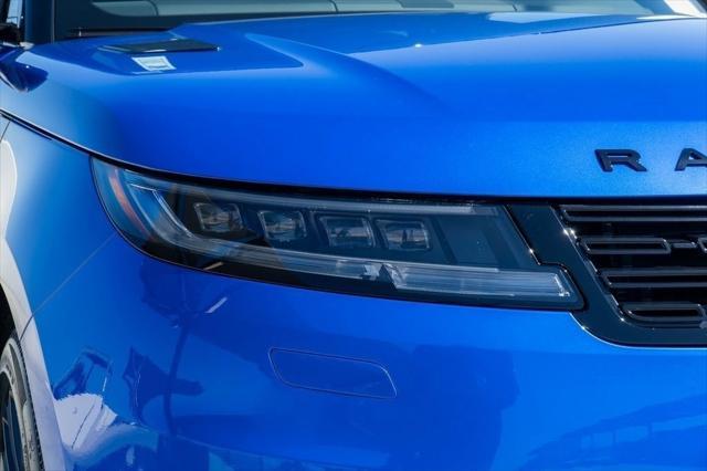 Photo of 2025 Velocity Blue SV Bespoke Ultra Metallic Gloss Land Rover Range Rover Sport