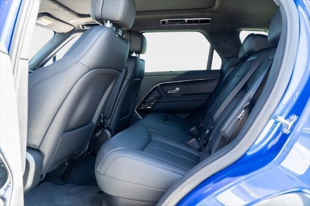 Photo of 2025 Velocity Blue SV Bespoke Ultra Metallic Gloss Land Rover Range Rover Sport