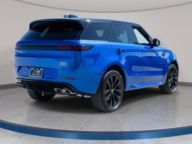 Photo of 2025 Velocity Blue SV Bespoke Ultra Metallic Gloss Land Rover Range Rover Sport
