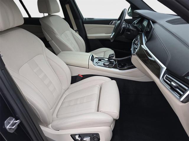 Photo of 2021 Arctic Gray Metallic BMW X5