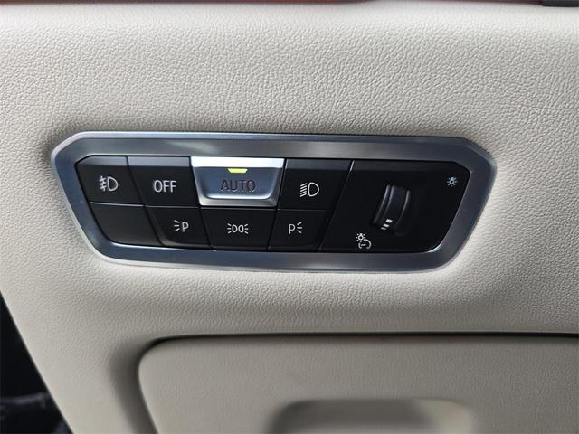 Photo of 2021 Arctic Gray Metallic BMW X5