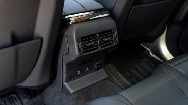 Photo of 2024 Grey Land Rover Range Rover Velar