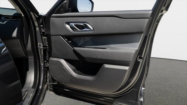 Photo of 2024 Grey Land Rover Range Rover Velar