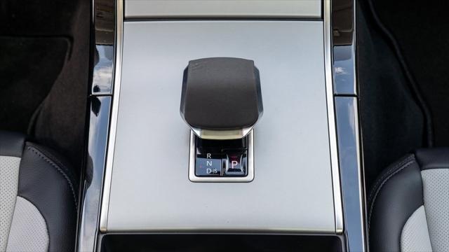 Photo of 2024 Blue Land Rover Range Rover Velar