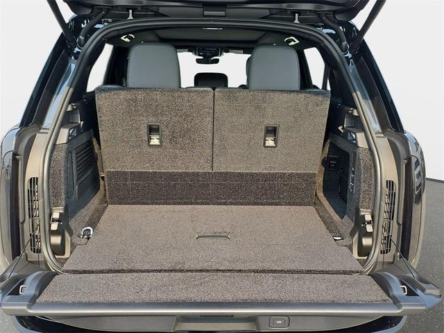 Photo of 2025 Carpathian Gray Premium Metallic Land Rover Range Rover