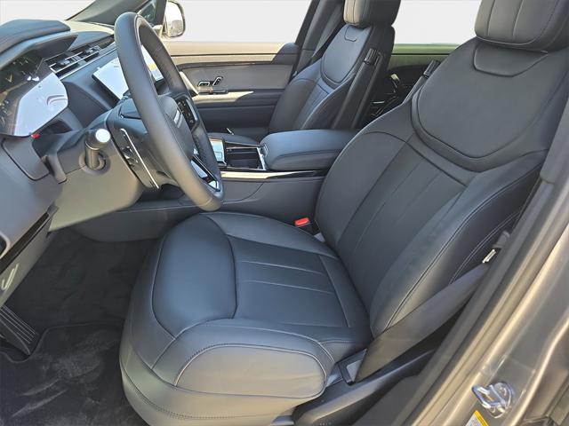 Photo of 2025 Grey Land Rover Range Rover Sport