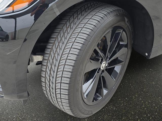 Photo of 2024 Santorini Black Jaguar F-PACE