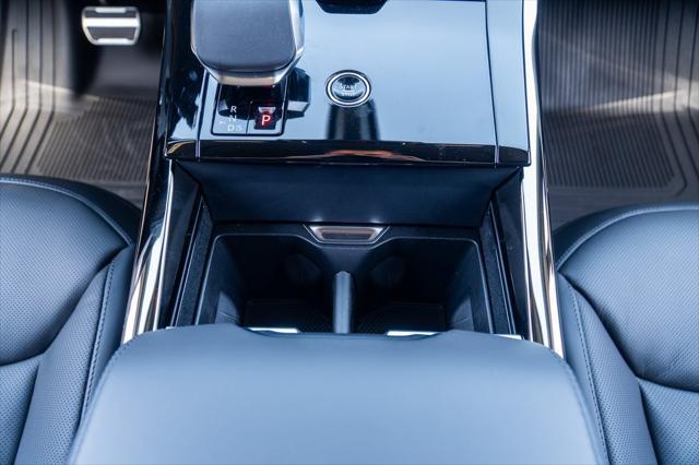 Photo of 2025 Carpathian Gray Premium Metallic Land Rover Range Rover Sport