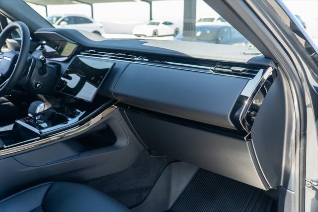 Photo of 2025 Carpathian Gray Premium Metallic Land Rover Range Rover Sport