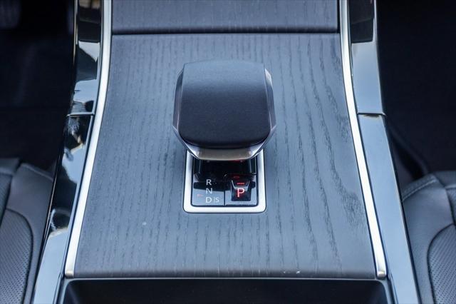 Photo of 2026 Batumi Gold Premium Metallic Land Rover Range Rover Velar