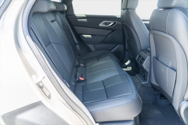 Photo of 2026 Batumi Gold Premium Metallic Land Rover Range Rover Velar