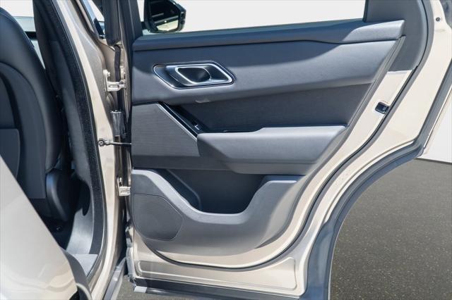 Photo of 2026 Batumi Gold Premium Metallic Land Rover Range Rover Velar