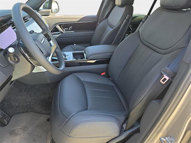 Photo of 2025 Silver Land Rover Range Rover