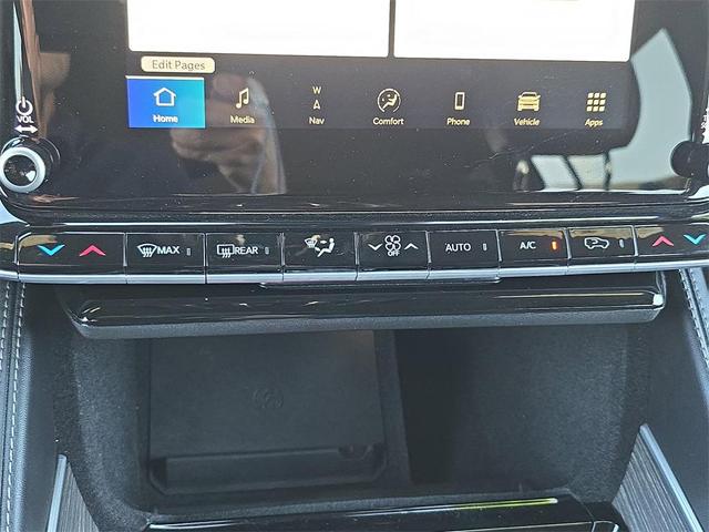 Photo of 2023 Silver Zynith Jeep Wagoneer