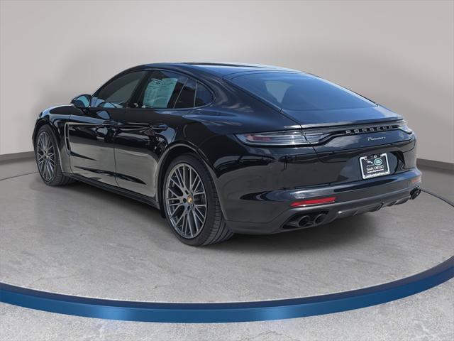 Photo of 2022 Jet Black Metallic Porsche Panamera