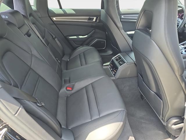 Photo of 2022 Jet Black Metallic Porsche Panamera