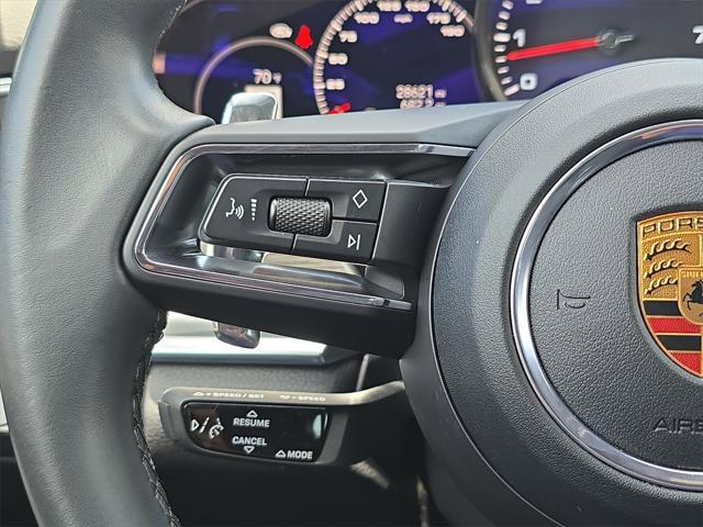 Photo of 2022 Jet Black Metallic Porsche Panamera