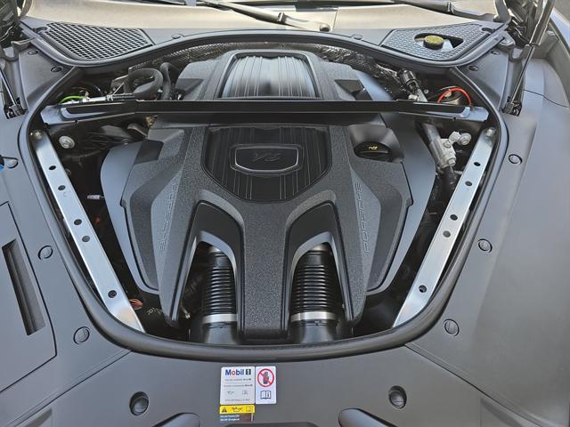 Photo of 2022 Jet Black Metallic Porsche Panamera