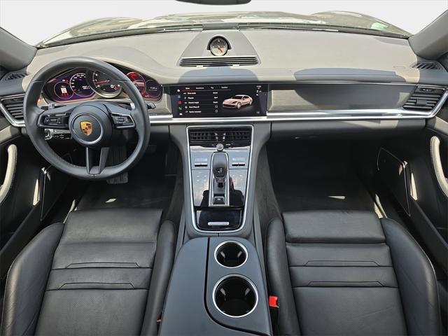 Photo of 2022 Jet Black Metallic Porsche Panamera