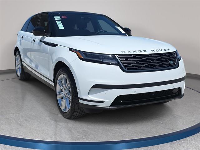 Photo of 2026 Fuji White Land Rover Range Rover Velar