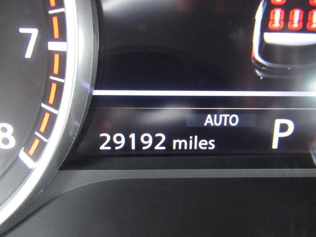 Photo of 2024 White Nissan Pathfinder