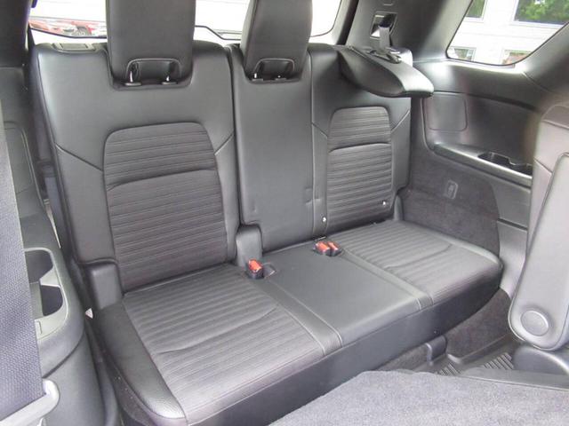 Photo of 2024 White Nissan Pathfinder