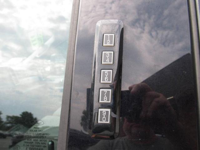 Photo of 2017 Shadow Black Ford F-250