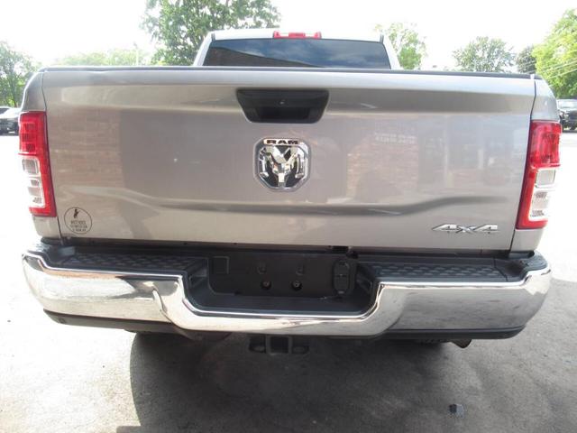 Photo of 2022 Billet Silver Metallic RAM 2500
