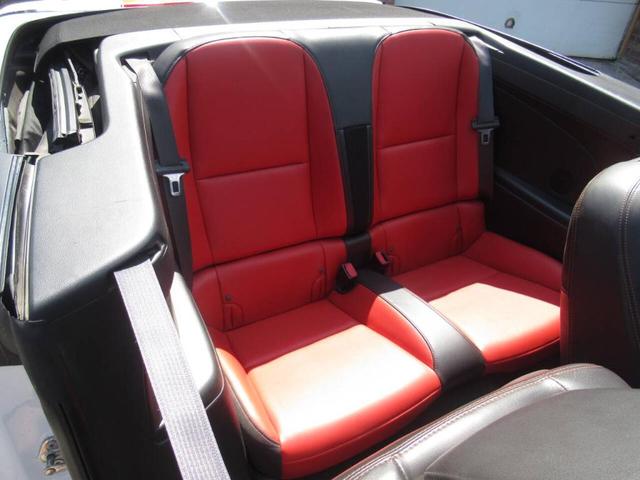 Photo of 2011 Summit White Chevrolet Camaro