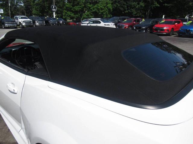 Photo of 2011 Summit White Chevrolet Camaro