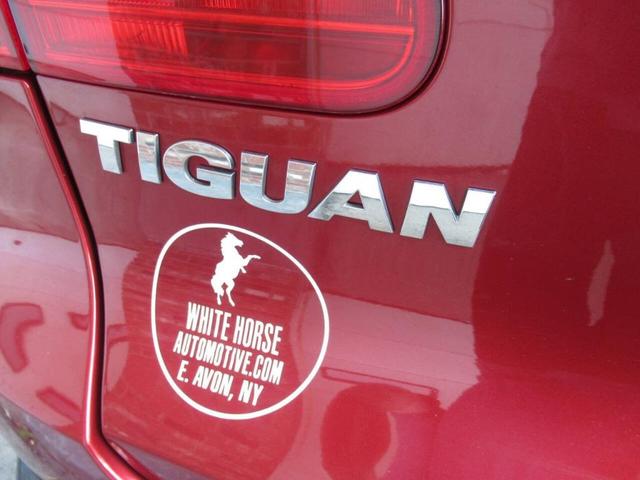 Photo of 2015 Kings Red Metallic Volkswagen Tiguan