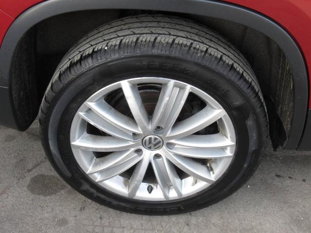 Photo of 2015 Kings Red Metallic Volkswagen Tiguan