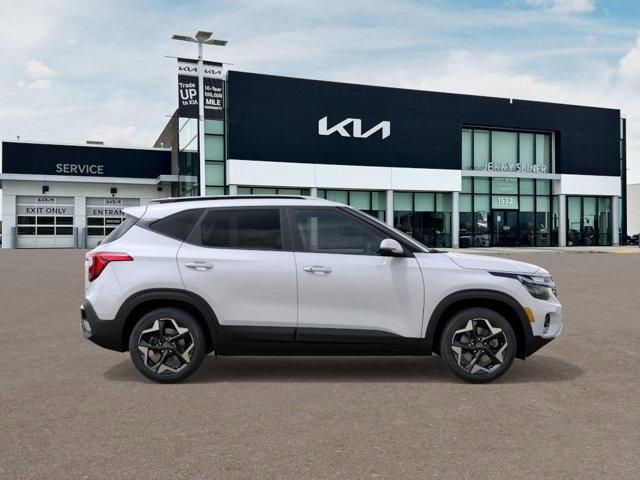 Photo of 2026 Snow White Pearl Kia Seltos