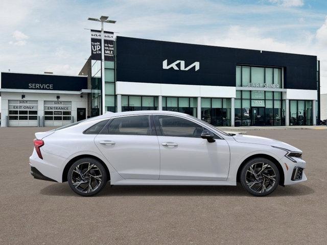 Photo of 2026 Snow White Pearl Kia K5