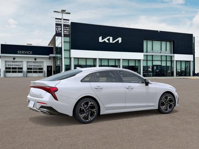 Photo of 2026 Snow White Pearl Kia K5
