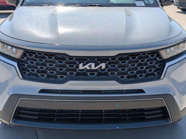 Photo of 2022 Wolf Gray Kia Sorento