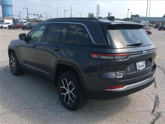 Photo of 2025 Baltic Gray Jeep Grand Cherokee