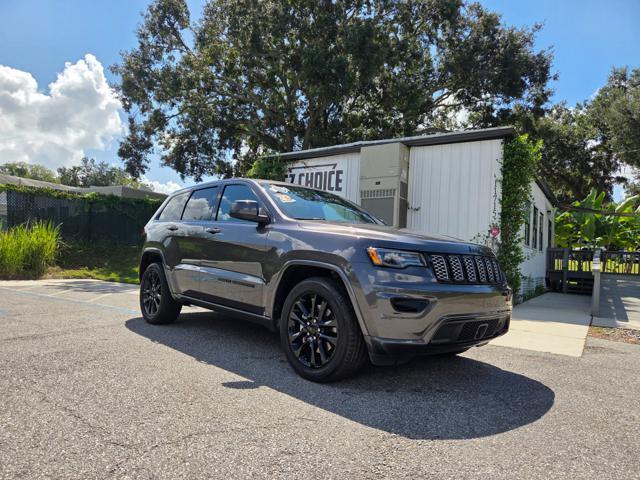 Photo of 2021 Granite Crystal Metallic Clearcoat Jeep Grand Cherokee