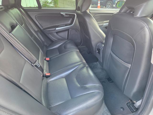 Photo of 2018 Bright Silver Metallic Volvo V60 Cross Country