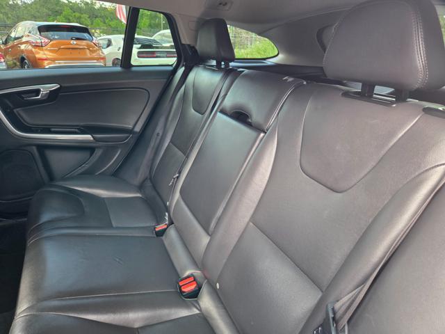 Photo of 2018 Bright Silver Metallic Volvo V60 Cross Country