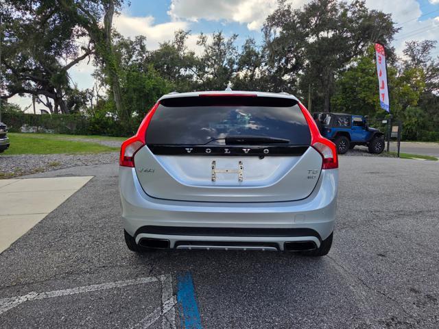 Photo of 2018 Bright Silver Metallic Volvo V60 Cross Country