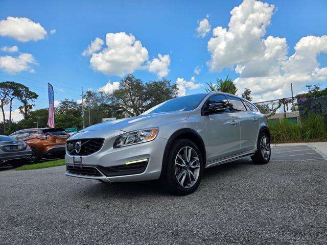 Photo of 2018 Bright Silver Metallic Volvo V60 Cross Country