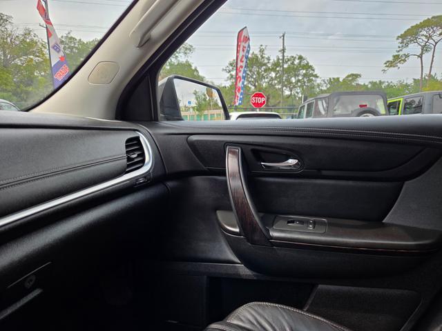 Photo of 2017 Tungsten Metallic Chevrolet Traverse