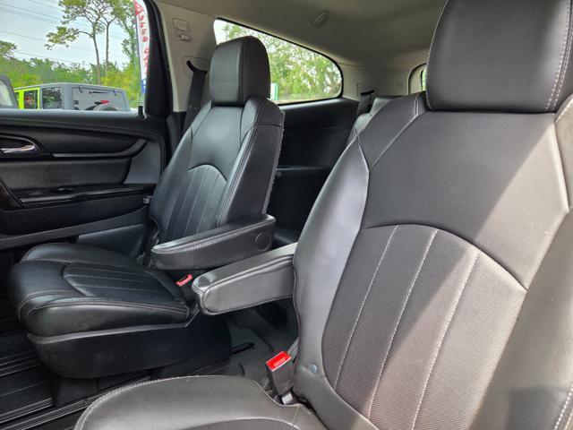 Photo of 2017 Tungsten Metallic Chevrolet Traverse